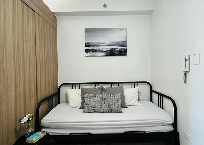 Affordable In Moa Apartment